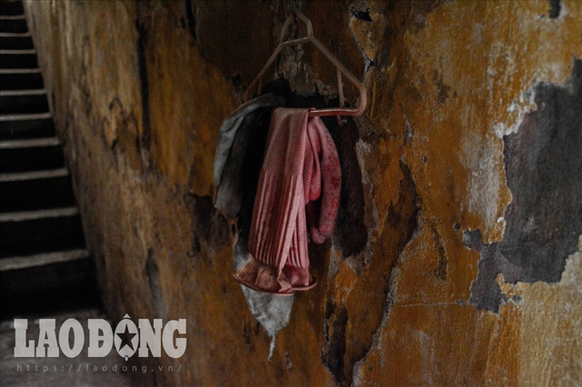 Bên trong khu nhà "nguy hiểm nhất” Hà Nội - Hình 14 Ben trong khu nha