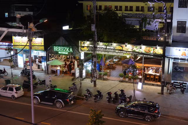 Thị trấn Dương Đông sầm uất, náo nhiệt hơn nhiều so với cách đây vài năm.