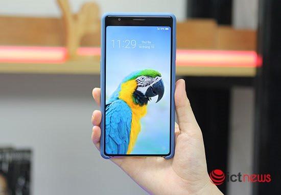 Bkav thiết kế ốp lưng cao cấp dành riêng cho Bphone 3, Bphone 3 Pro - Hình 5 Bkav thiet ke op lung cao cap danh rieng cho Bphone 3, Bphone 3 Pro-Hinh-5