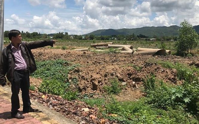 Khách hàng điêu đứng vì mua phải dự án “vịt trời“ - Hình 2 Khach hang dieu dung vi mua phai du an “vit troi“-Hinh-2