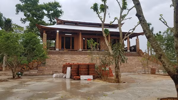 Chủ tịch UBND huyện Ba Vì cho biết sẽ xử lý vi phạm theo các bước thật chặt chẽ.