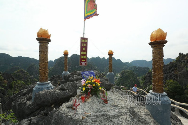 Di tích lịch sử được chủ đầu tư đưa ra trong biển chỉ dẫn để giới thiệu với khách du lịch. Di tích lịch sử được chủ đầu tư đưa ra trong biển chỉ dẫn để giới thiệu với khách du lịch.