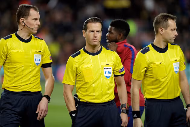 Trong tai duoc tra luong bao nhieu mua World Cup 2018?-Hinh-2