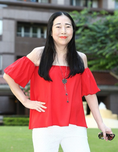 Nữ đại gia già Đài Loan công khai tìm trai trẻ gây sốc - Hình 2 Nu dai gia gia Dai Loan cong khai tim trai tre gay soc-Hinh-2