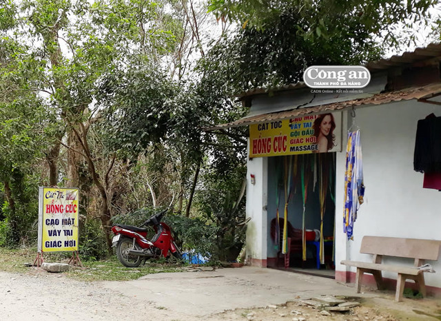 Các tiệm “cắt tóc, gội đầu” trá hình. Các tiệm “cắt tóc, gội đầu” trá hình.