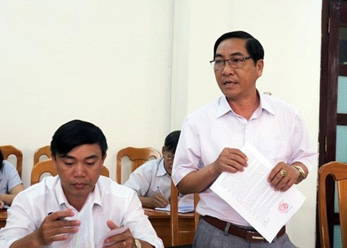 Ông Bùi Mười, Phó Chủ tịch UBND huyện Đức Linh thông tin về vụ vỡ nợ liên quan đến Phó Chủ tịch Hội Phụ nữ thị trấn Đức Tài. Ông Bùi Mười, Phó Chủ tịch UBND huyện Đức Linh thông tin về vụ vỡ nợ liên quan đến Phó Chủ tịch Hội Phụ nữ thị trấn Đức Tài.