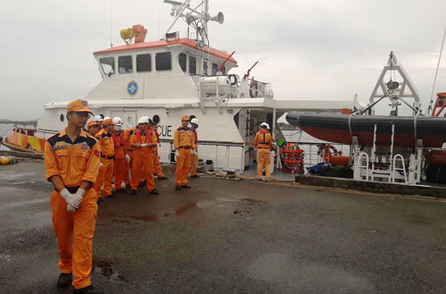 8h sáng nay (29/11), SAR 272 đã cập cảng Vungtau MRCC tại thành phố Vũng Tàu... 8h sáng nay (29/11), SAR 272 đã cập cảng Vungtau MRCC tại thành phố Vũng Tàu...