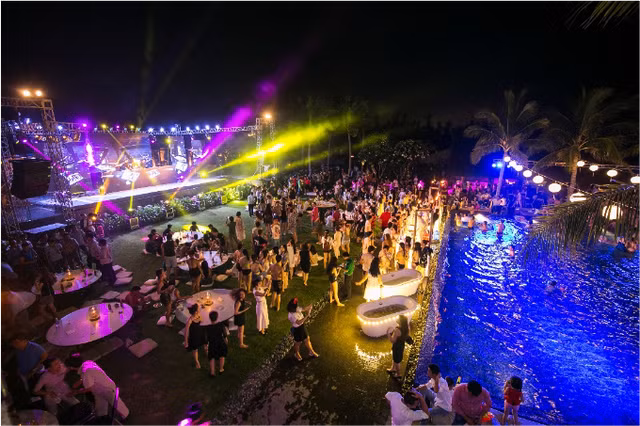 Nghi soc thuoc tai Cong vien nuoc Ho Tay: 7 nguoi da chet