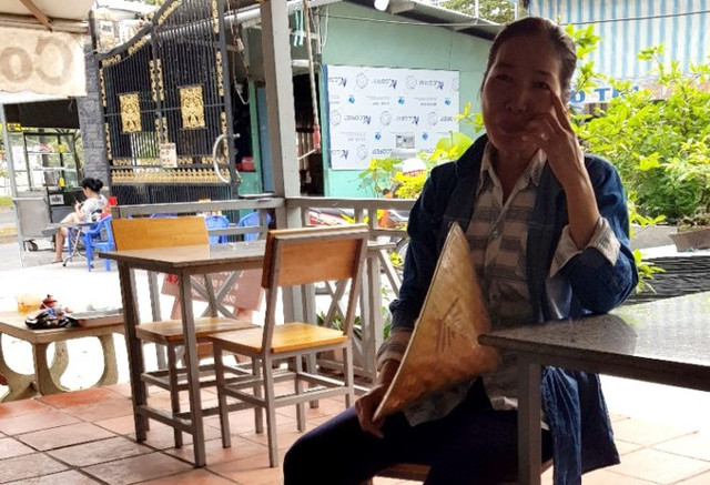 Chị Thanh thấy đau lòng khi vụ cháy khiến 13 người chết. Ảnh: Lê Trai. Chị Thanh thấy đau lòng khi vụ cháy khiến 13 người chết. Ảnh: Lê Trai.