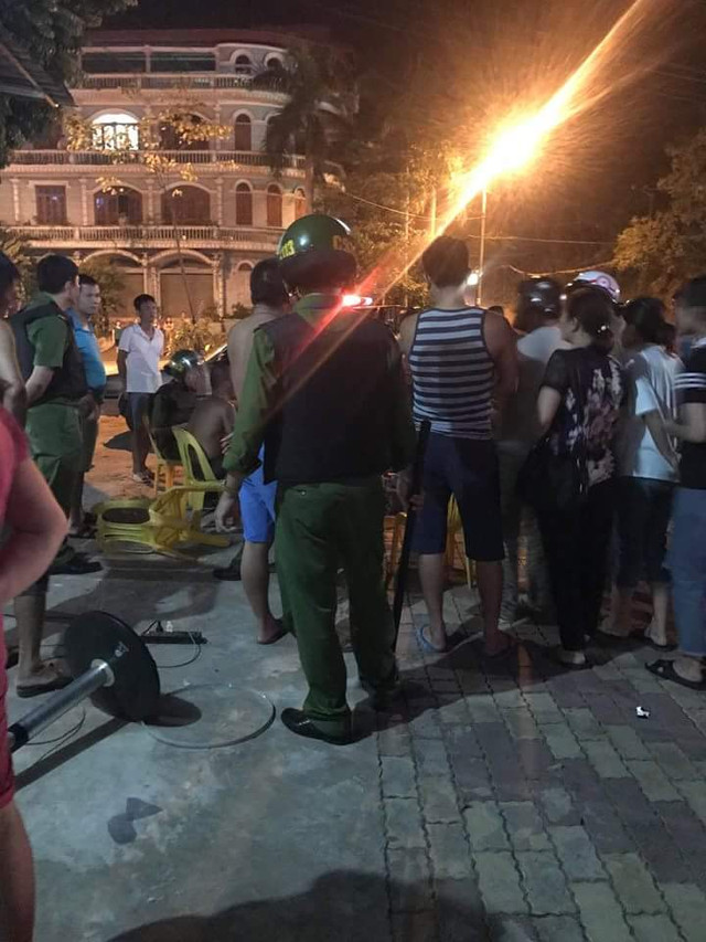 Nghi vấn nổ súng thanh toán nhau hỗn loạn ở Hòa Bình - Hình 2 Nghi van no sung thanh toan nhau hon loan o Hoa Binh-Hinh-2