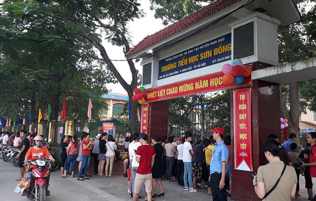 Trường Sơn Đồng bị tố lạm thu: Hiệu trưởng vắng mặt ngày khai giảng - Hình 2 Truong Son Dong bi to lam thu: Hieu truong vang mat ngay khai giang-Hinh-2