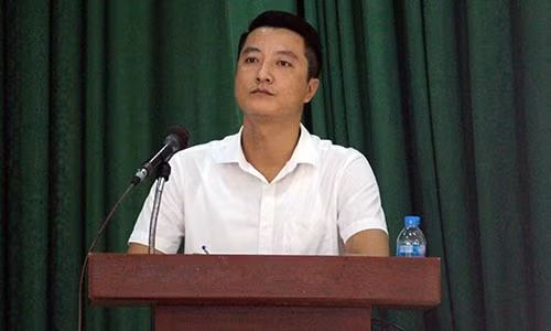 Nguoi dan quyet kien cong ty Huy Phat vi thu tien map mo hang ti dong-Hinh-2