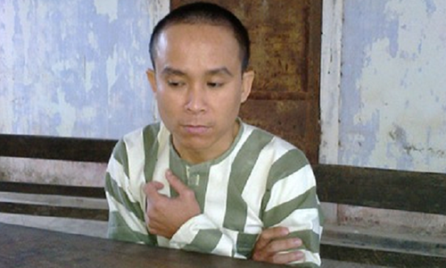 Đối tượng tại cơ quan công an. Đối tượng tại cơ quan công an.