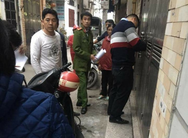 Bất ngờ câu nói đầu tiên của cô gái bị chồng cũ tạt axit - Hình 2 Bat ngo cau noi dau tien cua co gai bi chong cu tat axit-Hinh-2