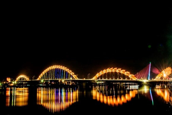 Chú trọng đầu tư hạ tầng,Đà Nẵng ngày càng thu hút du khách - Hình 2 Chu trong dau tu ha tang,Da Nang ngay cang thu hut du khach-Hinh-2