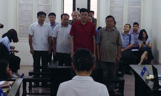 Vì sao phiên tòa xử sai phạm đất đai Đồng Tâm bị hoãn? Vi sao phien toa xu sai pham dat dai Dong Tam bi hoan?