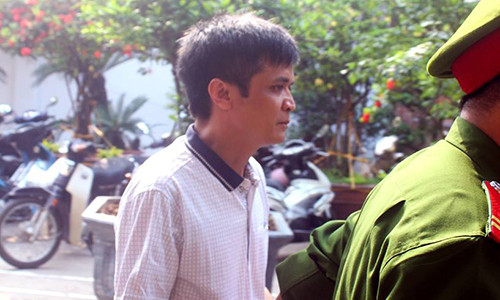 Thầy giáo dâm ô hàng loạt nữ sinh lãnh cái kết thích đáng Thay giao dam o hang loat nu sinh lanh cai ket thich dang