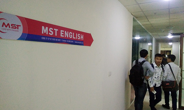 Trung tâm MST English có cô giáo tiếng Anh chửi học sinh là “con lợn” đào tạo “chui” Trung tam MST English co co giao tieng Anh chui hoc sinh la “con lon” dao tao “chui”