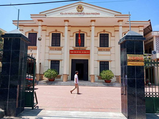 Nhận 300 triệu chạy án, Phó Chánh án TAND “mất cả chì lẫn chài“ Nhan 300 trieu chay an, Pho Chanh an TAND “mat ca chi lan chai“