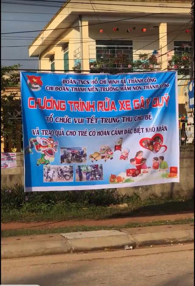 Nu giao vien rua xe gay quy to chuc Trung thu cho tre em ngheo