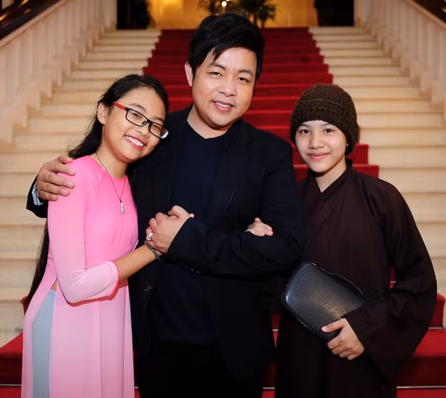 Con gai nuoi ca si Quang Le bi doi 300 trieu khi lam CMND