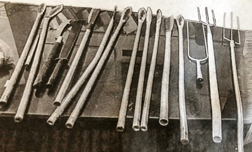 Nguyên nhân 2 nhóm giang hồ đâm chém kinh hoàng tại TP HCM - Hình 2 Nguyen nhan 2 nhom giang ho dam chem kinh hoang tai TP HCM-Hinh-2