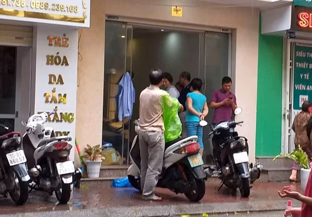 Hiện trường vụ án mạng kinh hoàng.