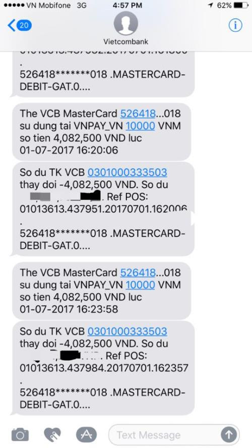 Tin nhắn báo trừ tiền của Vietcombank. Ảnh: BNEWS/TTXVN. Tin nhắn báo trừ tiền của Vietcombank. Ảnh: BNEWS/TTXVN.