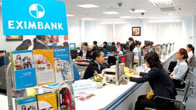 Eximbank áp dụng phí chuyển khoản nhanh qua tài khoản hoặc thẻ khác hệ thống 0,05% số tiền. Ảnh: VnEconomy. Eximbank áp dụng phí chuyển khoản nhanh qua tài khoản hoặc thẻ khác hệ thống 0,05% số tiền. Ảnh: VnEconomy.