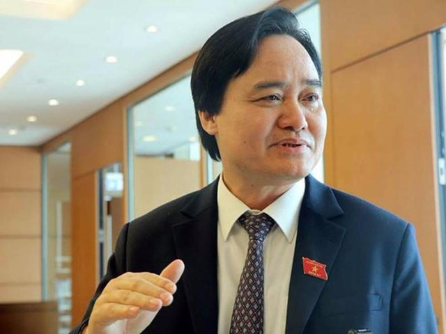 Bộ trưởng Phùng Xuân Nhạ (ảnh IT). Bộ trưởng Phùng Xuân Nhạ (ảnh IT).