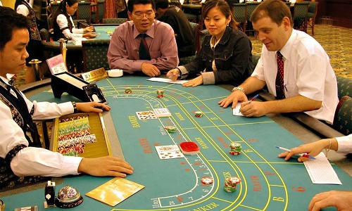 Casino duy nhất tại Hạ Long, Quảnh Ninh chỉ dành cho du khách nước ngoài. Ảnh: Royal Villas Halong.