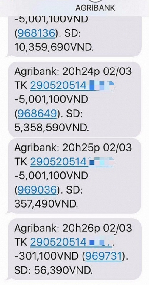 Thông báo trừ tiền trong tài khoản ATM của chị H. Ảnh: PL&XH. Thông báo trừ tiền trong tài khoản ATM của chị H. Ảnh: PL&XH.