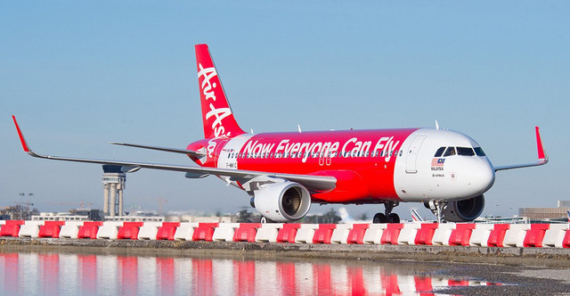 Ngày 17/7, trong Lễ trao giải Skytrax 2018 (London, Anh), hãng hàng không AirAsia (Malaysia) được vinh danh tại hạng mục tốt nhất thế giới ở phân khúc giá rẻ. Ảnh: Share Traveler. Ngày 17/7, trong Lễ trao giải Skytrax 2018 (London, Anh), hãng hàng không AirAsia (Malaysia) được vinh danh tại hạng mục tốt nhất thế giới ở phân khúc giá rẻ. Ảnh: Share Traveler.