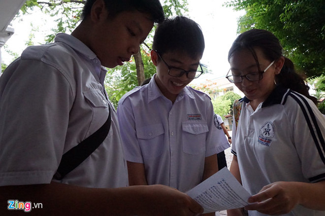 Kết thúc kỳ thi tuyển sinh vào 10, thí sinh thở phào nhẹ nhõm. Ảnh: Minh Nhật. Kết thúc kỳ thi tuyển sinh vào 10, thí sinh thở phào nhẹ nhõm. Ảnh: Minh Nhật.