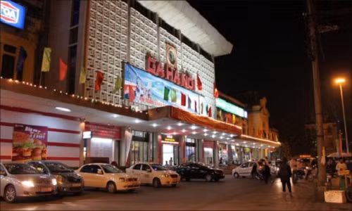 De xuat di doi ga Ha Noi: Phai nhin tong the, tranh chap va