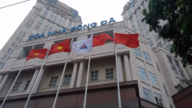 Tong cong ty Song Da no nhieu, Bo Tai chinh ra canh bao