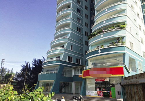 Chung cư Cao ốc Xanh, quận 9 (do Công ty Cổ phần Đầu tư Xây dựng số 8 làm chủ đầu tư) chưa thi công hoàn thiện PCCC nhưng đã liều lĩnh đưa 132 hộ dân vào ở. Chung cư Cao ốc Xanh, quận 9 (do Công ty Cổ phần Đầu tư Xây dựng số 8 làm chủ đầu tư) chưa thi công hoàn thiện PCCC nhưng đã liều lĩnh đưa 132 hộ dân vào ở.