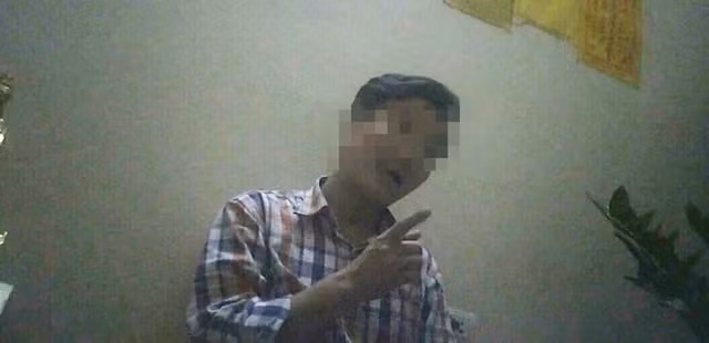 "Thầy" T đang phán về tương lai cho nhóm PV.