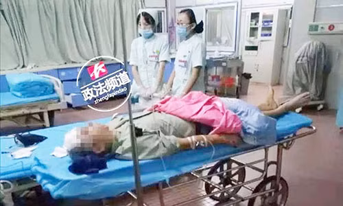 Vo len mang che do an nha hang, chong bi danh tan te