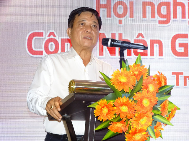 Tong giam doc cong ty thuoc la Vinataba dot ngot qua doi