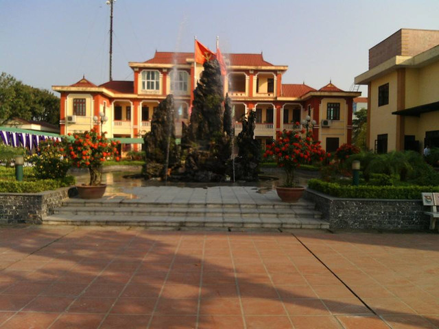 Đang xác minh vụ Chủ tịch xã nghi quan hệ bất chính ở Hưng Yên - Hình 2 Dang xac minh vu Chu tich xa nghi quan he bat chinh o Hung Yen-Hinh-2