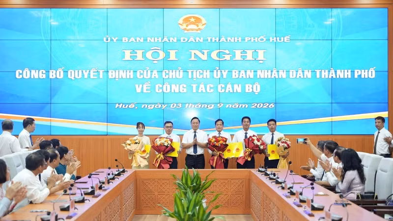 Bốn tỉnh, thành phố có thay đổi nhân sự trong tuần qua