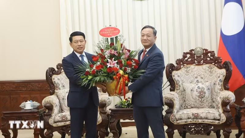 Việt Nam-Lào tiếp tục thúc đẩy quan hệ hợp tác phát triển đi vào chiều sâu