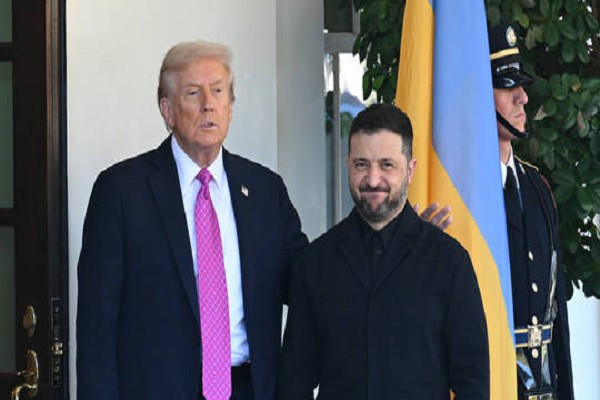 Tổng thống Trump (trái) và nhà lãnh đạo Ukraine Zelensky. Ảnh: Getty/VCG. trump.png