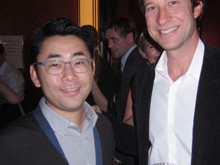 Năm 2017, tỷ phú Yanai chia sẻ với Nikkei Asian Review rằng sẽ nghỉ hưu khi bước sang tuổi 70. Tuy nhiên đến nay, chưa có thông báo chính thức nào về việc ông sẽ rời vai trò điều hành tập đoàn hay tiết lộ về người kế nhiệm. Hai con trai của ông,Kazumi Yanai và Koji Yanai, đều là phó chủ tịch cấp cao của Fast Retailing trước khi được thăng chức lên hội đồng quản trị vào tháng 10/2018. Tại thời điểm bổ nhiệm, ông khẳng định điều này không đồng nghĩa với việc 1 trong 2 người sẽ là Chủ tịch tương lai của Fast Retailing. Ảnh:WireImage.