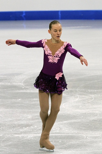 9. Tới từ CH Séc, Elizaveta Ukolova, 16 tuổi, bắt đầu tập trượt băng nghệ thuật khi mới lên 7. Thành tích nổi bật của cô bé là hai lần giành chức vô địch Thế giới trẻ và nhận huân chương Nebelhorn năm 2013.