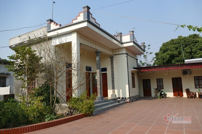 Hậu sinh ra và lớn lên tại vùng chiêm trũng Thái Bình. Nhiều năm nay, gia đình Đoàn Văn Hậu sống trong căn nhà cấp 4 ở thôn Xuân Lôi (Hồng Minh, Hưng Hà, Thái Bình). Ảnh: Vietnamnet.