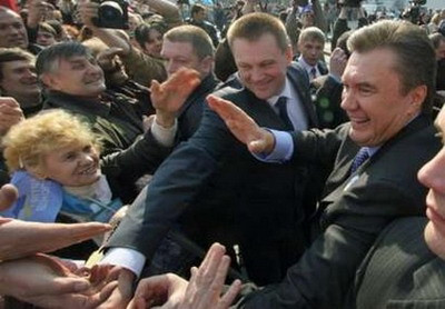 Tuy nhiên, trong nhiệm kỳ này, ông đã tiến hành cuộc đấu tranh chống lại Tổng thống Yushchenko.