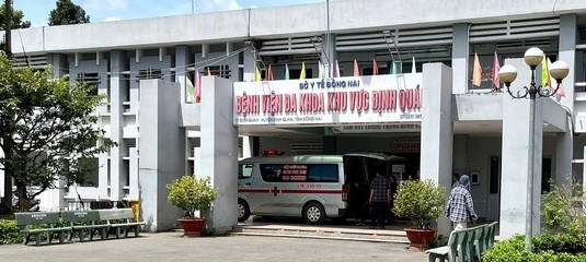 Nạn nhân đưa vào cấp cứu tại bệnh viện 1.jpg