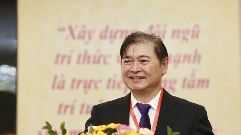 Đặt trí thức vào vị trí trung tâm của chiến lược phát triển quốc gia